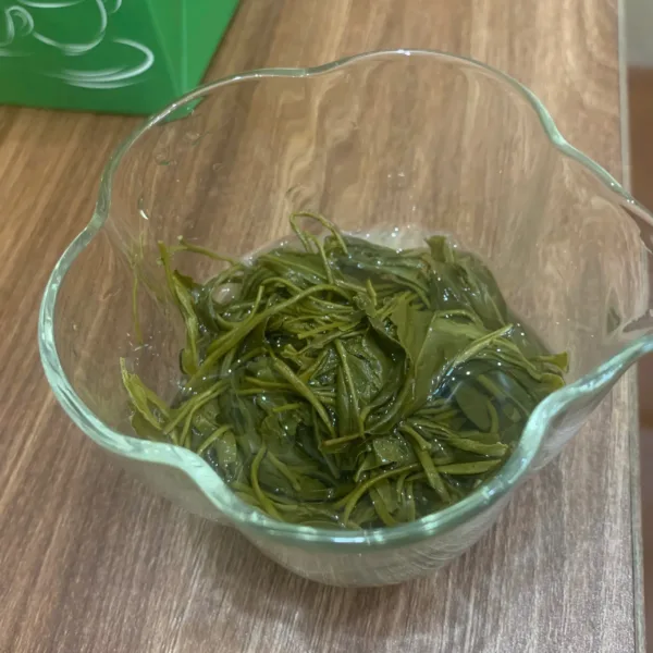 bã trà móc câu