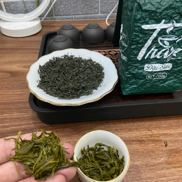 trà móc câu đặc biệt tra kim thúy 1